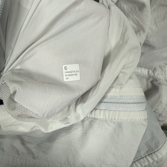 Lululemon Hood Lite Jacket In Light Vapor Size 6 Windbreaker Packable Run - Picture 6 of 8